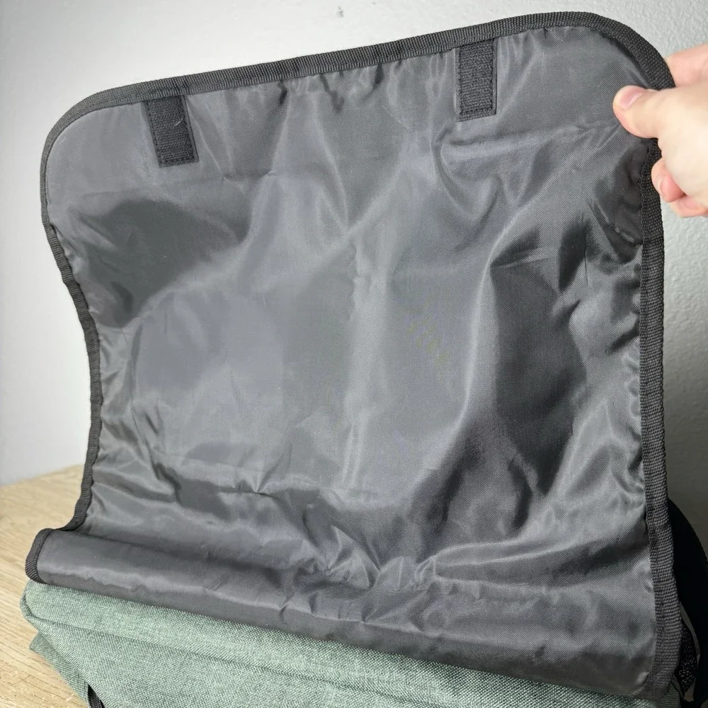 Bass Pro Shops Cabelas Green Satchel Computer Bag Promotional‎ Advertisement Bag